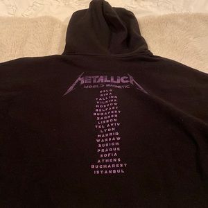 Metallica Cropped Hoodie